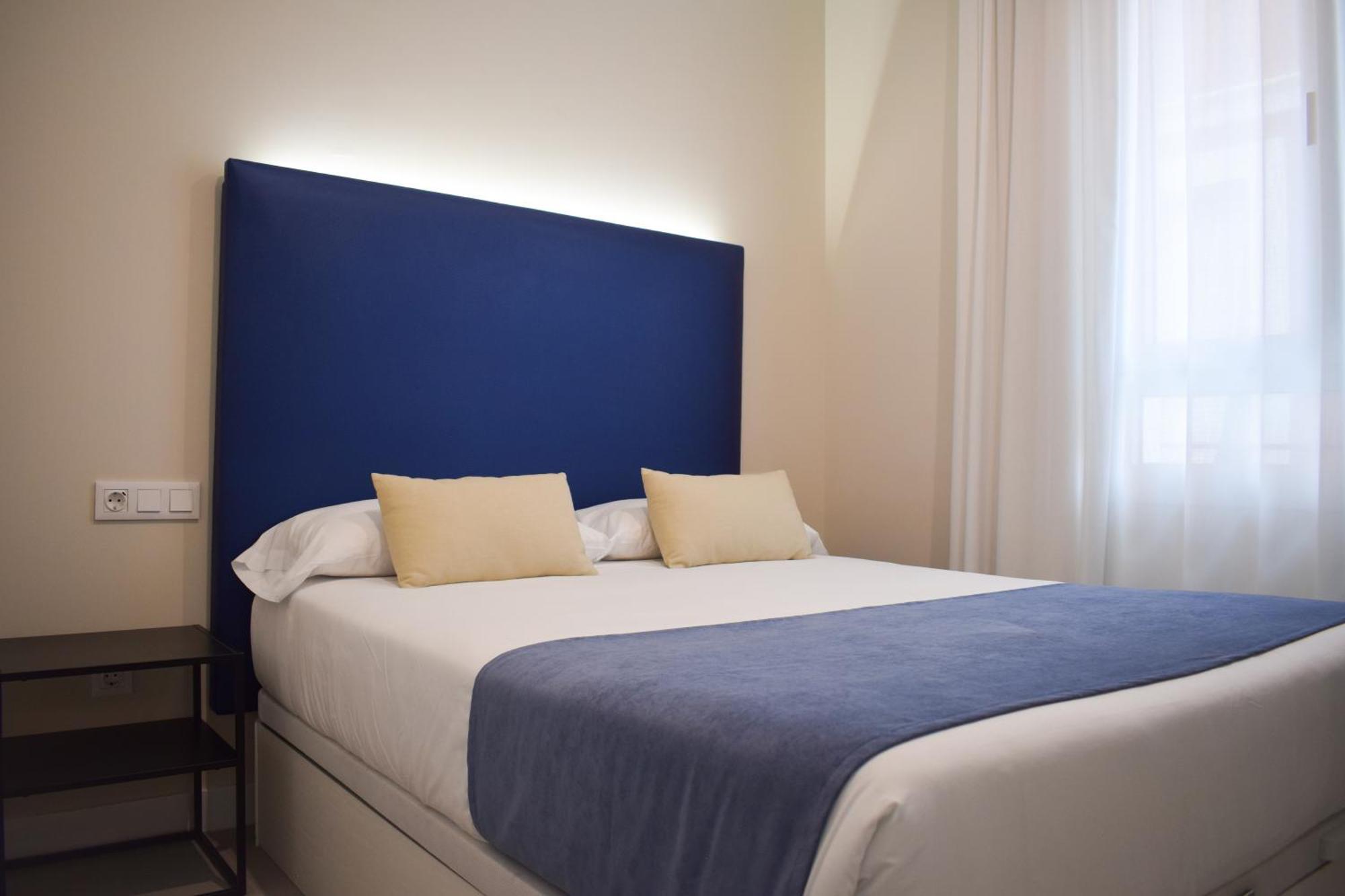 Sevilla Dostorres Phòng bức ảnh