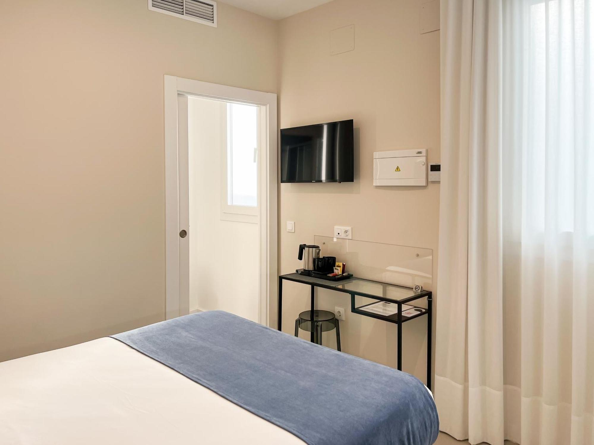 Sevilla Dostorres Phòng bức ảnh